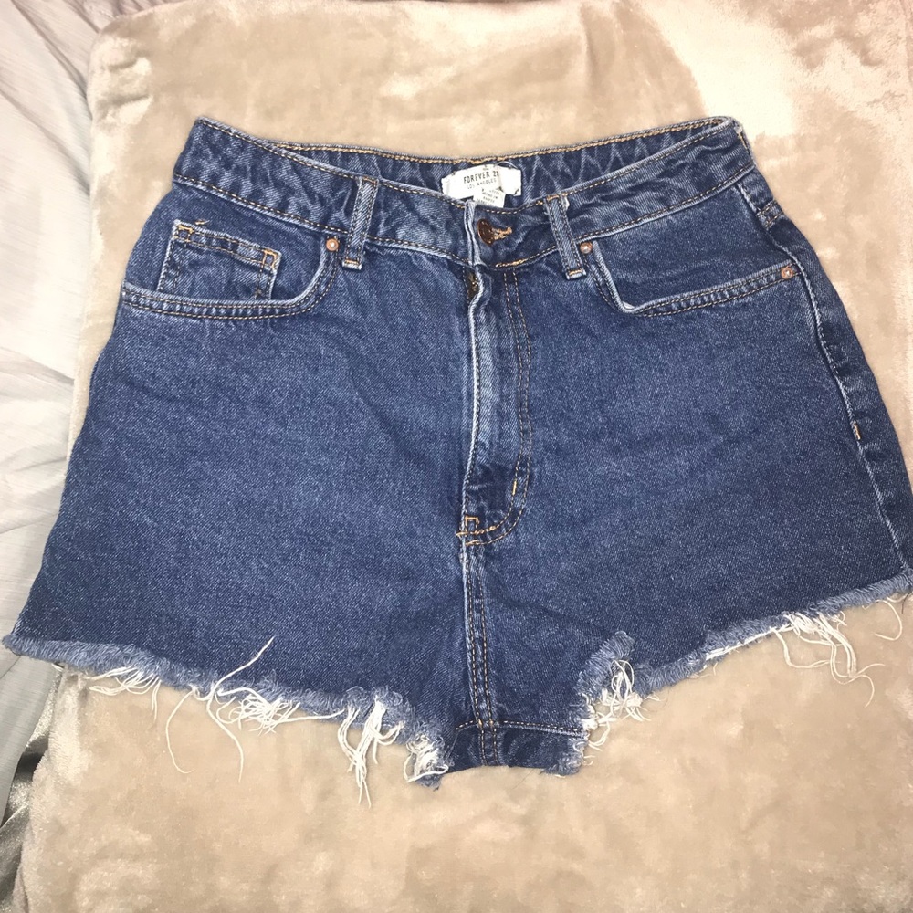 HIGHWASTED BLUE JEAN SHORTS ✨